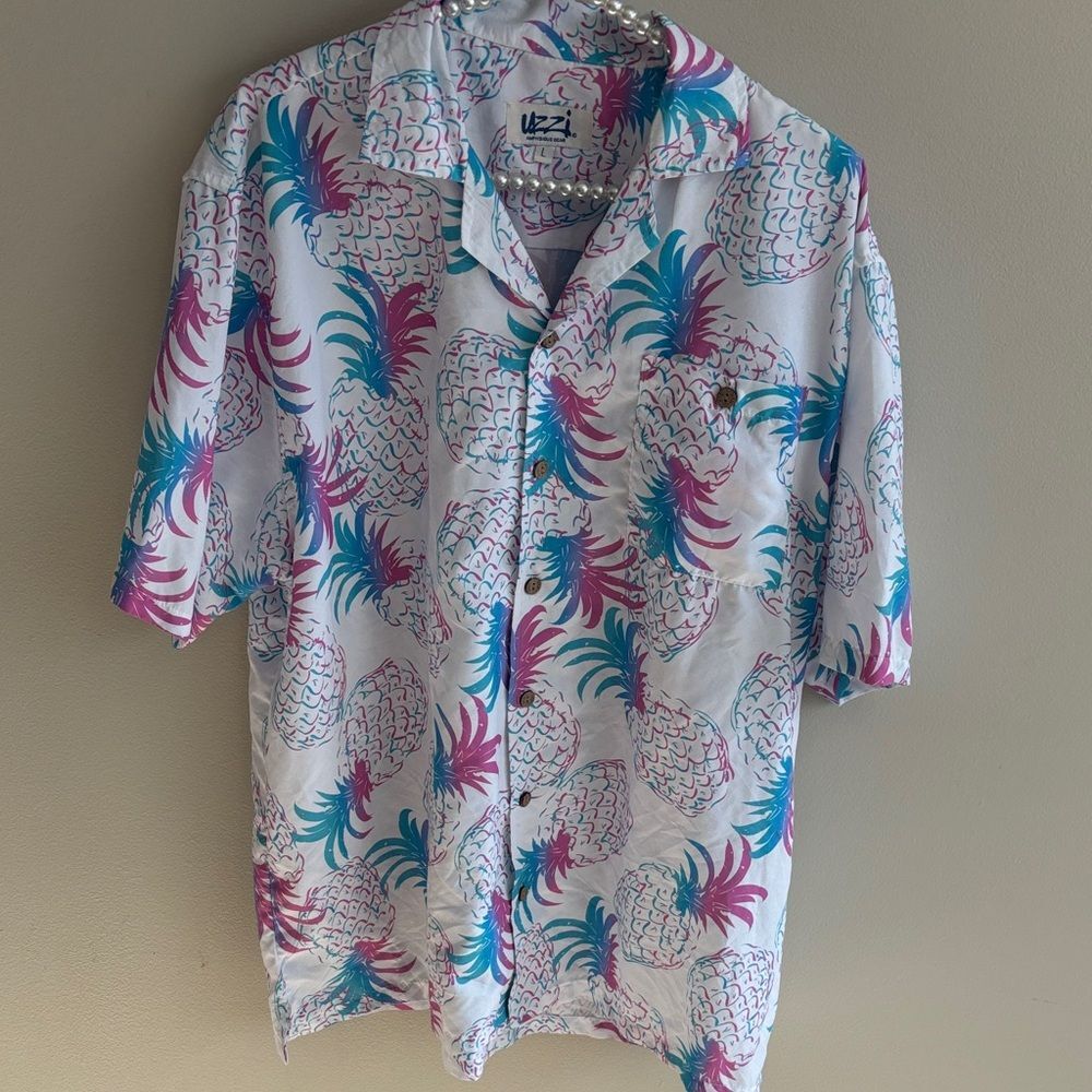 Uzzi Men's Tropical Print Shirt pineapple print size large